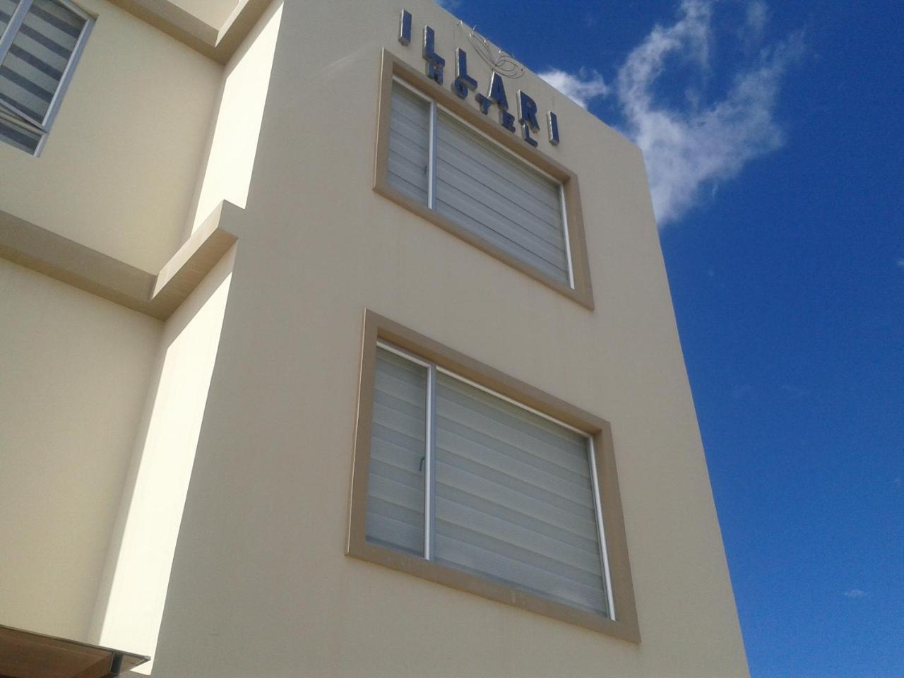 Illari Hotel Риобамба Экстерьер фото